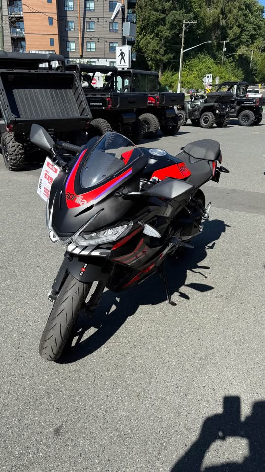 2025 RS457 RACING STRIPES - 2320