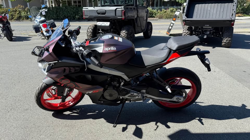 2025 RS457 Prismatic Dark - SOLD