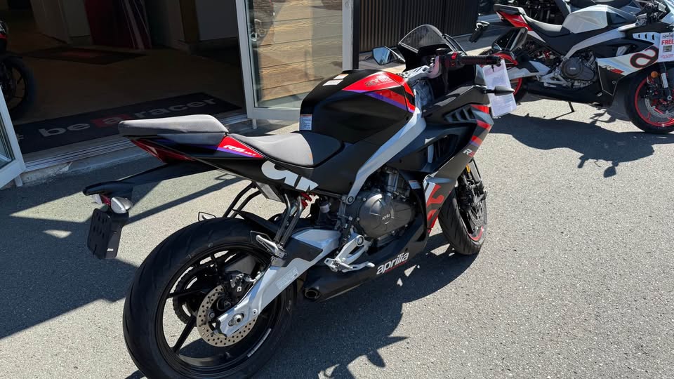 2025 RS457 RACING STRIPES - 2320