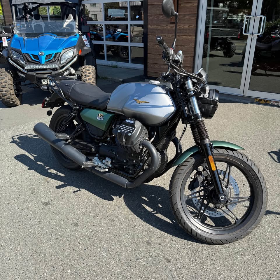 2021 Moto Guzzi V7 Stone CENTANARIO - 0132
