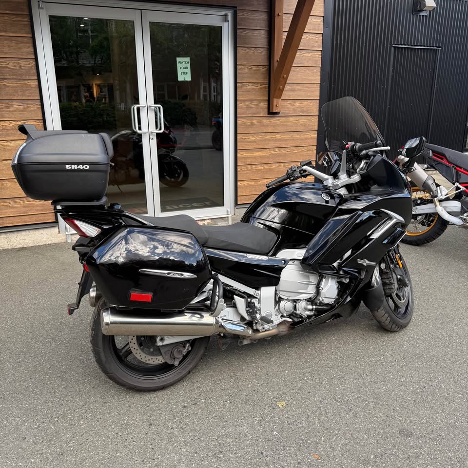 2015 Yamaha FJR 1300 ES - SOLD