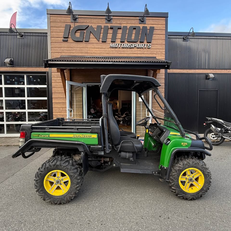 2011 John Deere Gator 825i - 0254 - SOLD