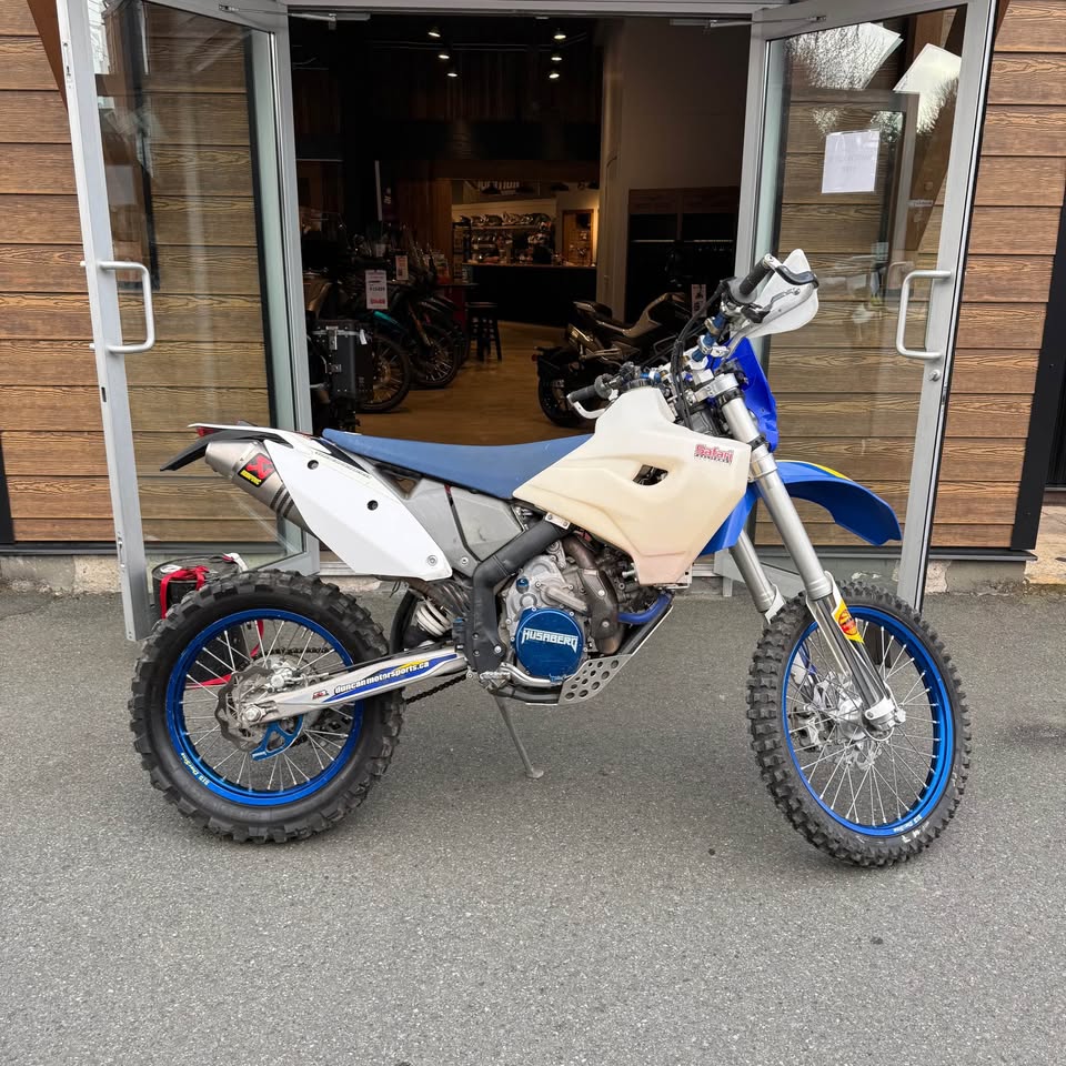 2009 Husaberg FE 570 SKU-01116 — vehicle photo 2
