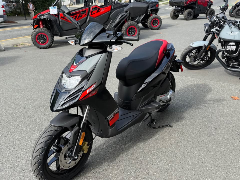 2027 Aprilia SR 50 MT