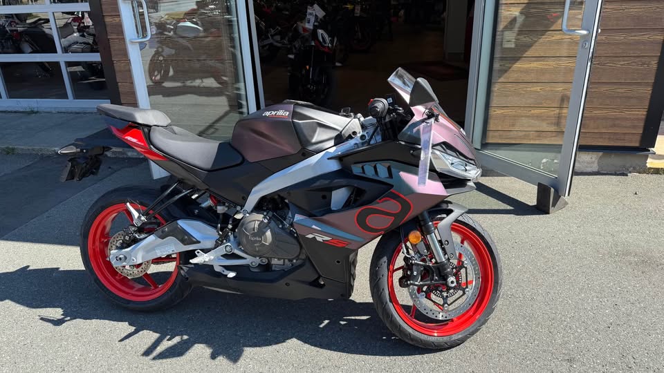 2026 RS457 Prismatic Dark- SOLD
