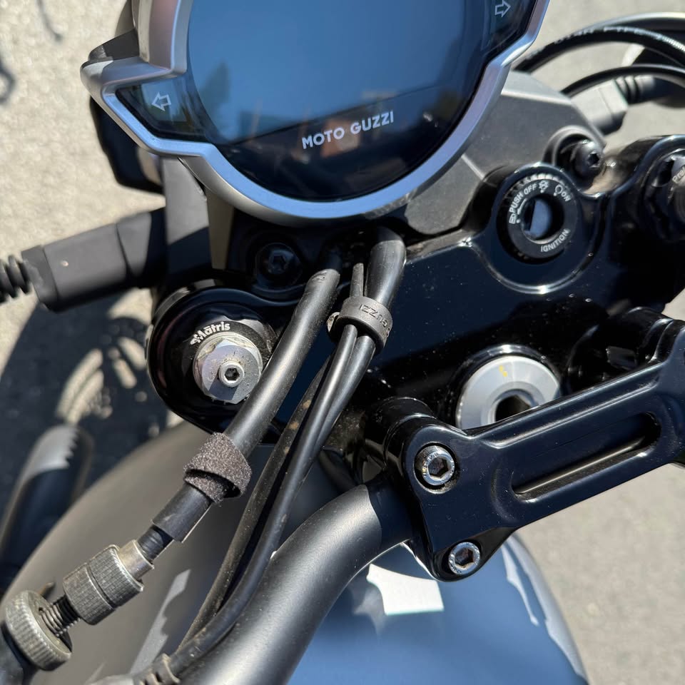 2021 Moto Guzzi V7 Stone CENTANARIO