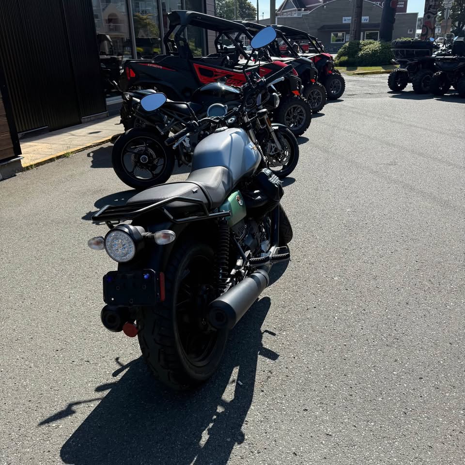 2021 Moto Guzzi V7 Stone CENTANARIO