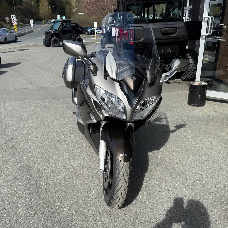 2013 YAMAHA FJR 1300 - GRAY - SOLD