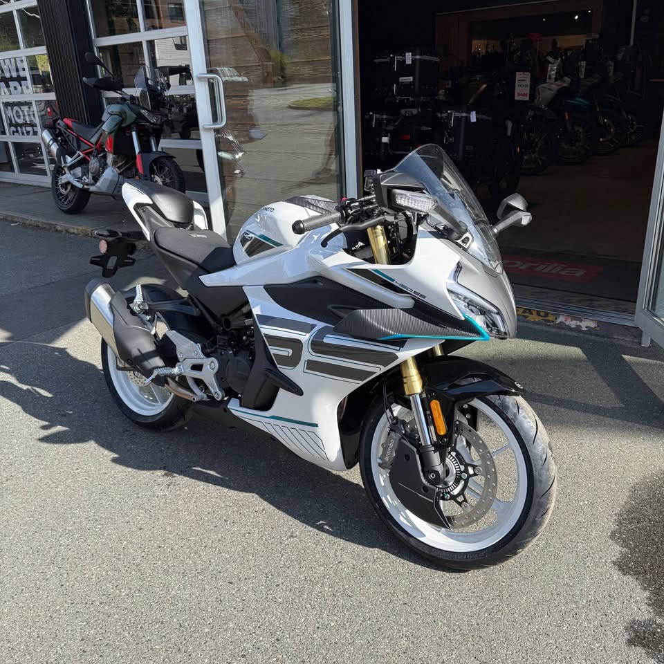 2026 450SS NEBULA WHITE - 1022