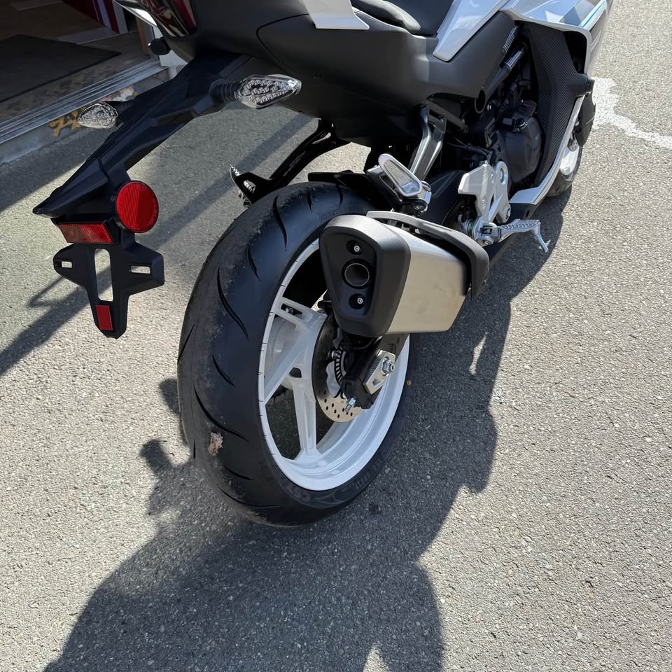 2026 450SS NEBULA WHITE - 1022