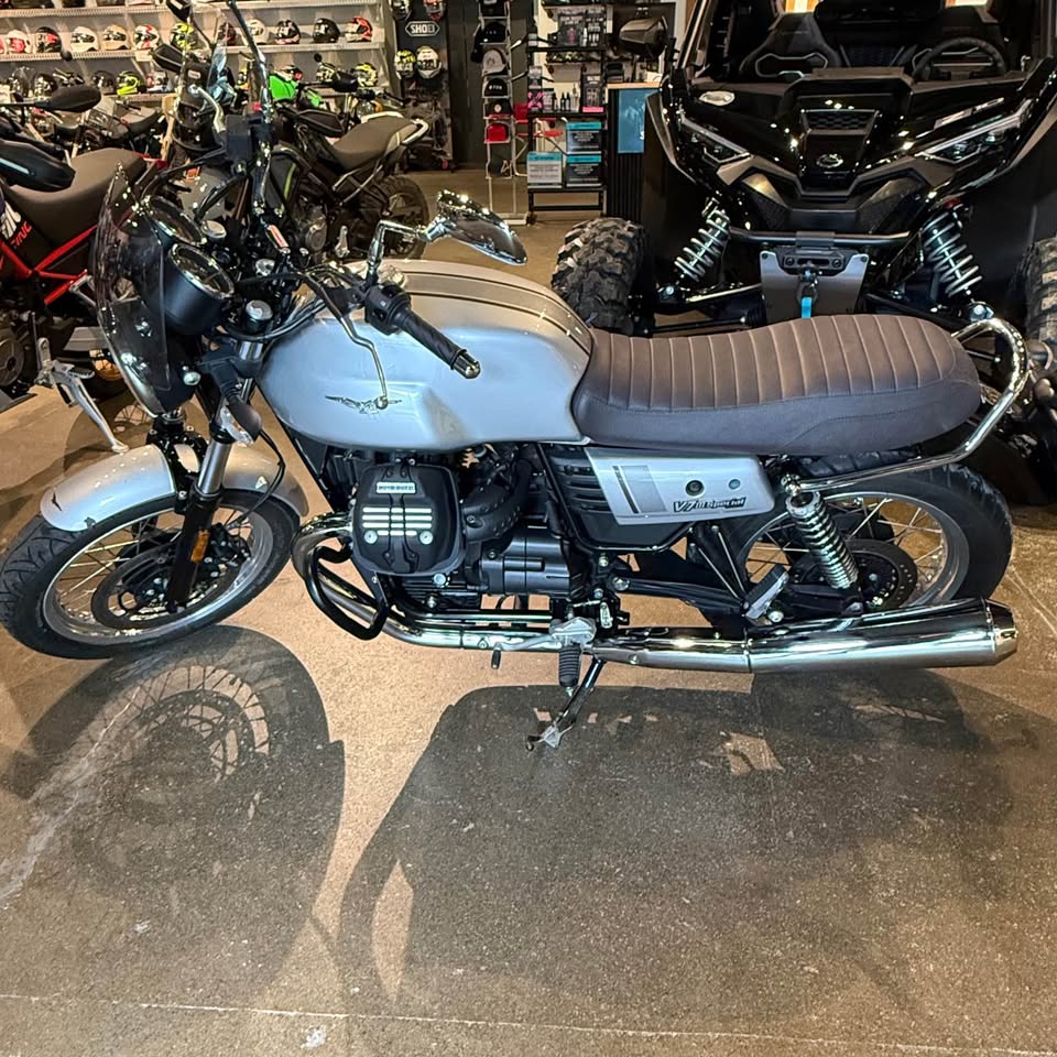 2019 Moto Guzzi V7 Classic - 1313