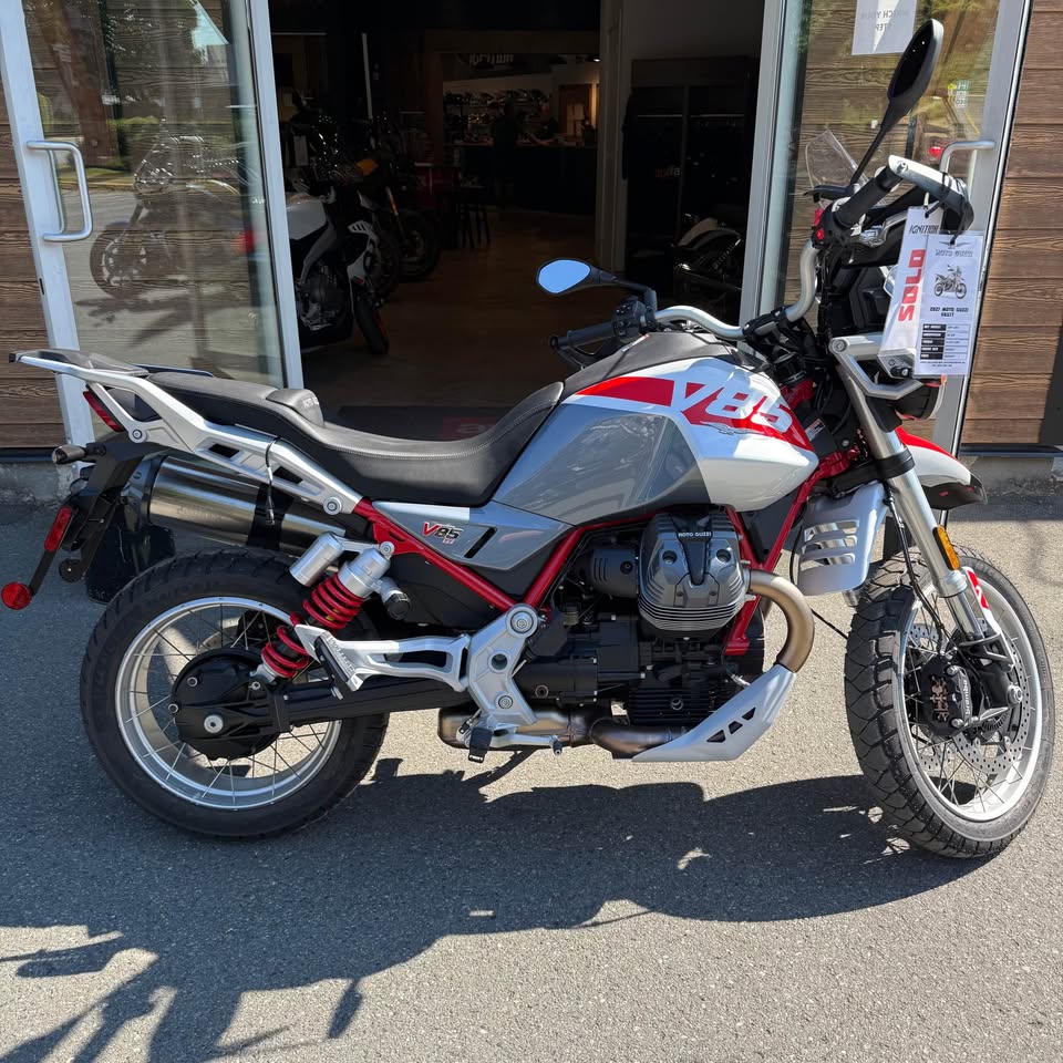 2027 Moto Guzzi V85 TT – SKU-01327