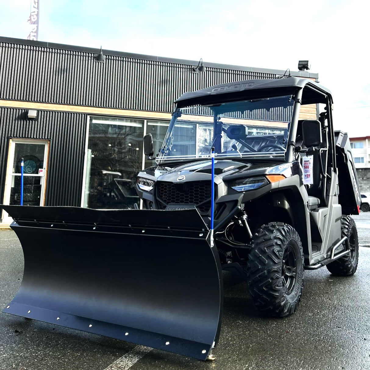 2025 UFORCE 600 with a Winter Kit