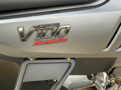 2025 MOTO GUZZI V100 MANDELLO TITANIUM GREY SKU-01354 — Blackpurl photo 3 [bp1:SKU-01354:2cc20d502a4b6e051dec4af2e51927b6]